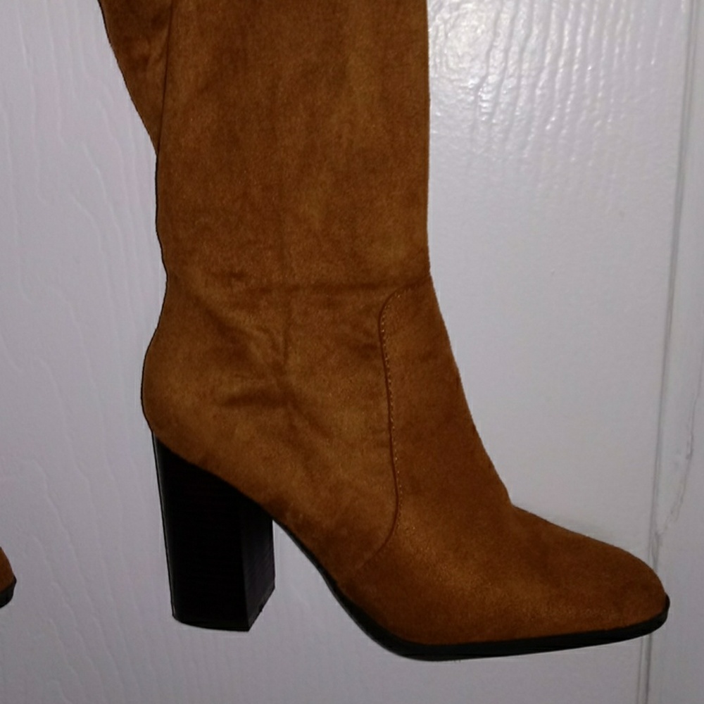 Bamboo cognac suede boots sz 7.5